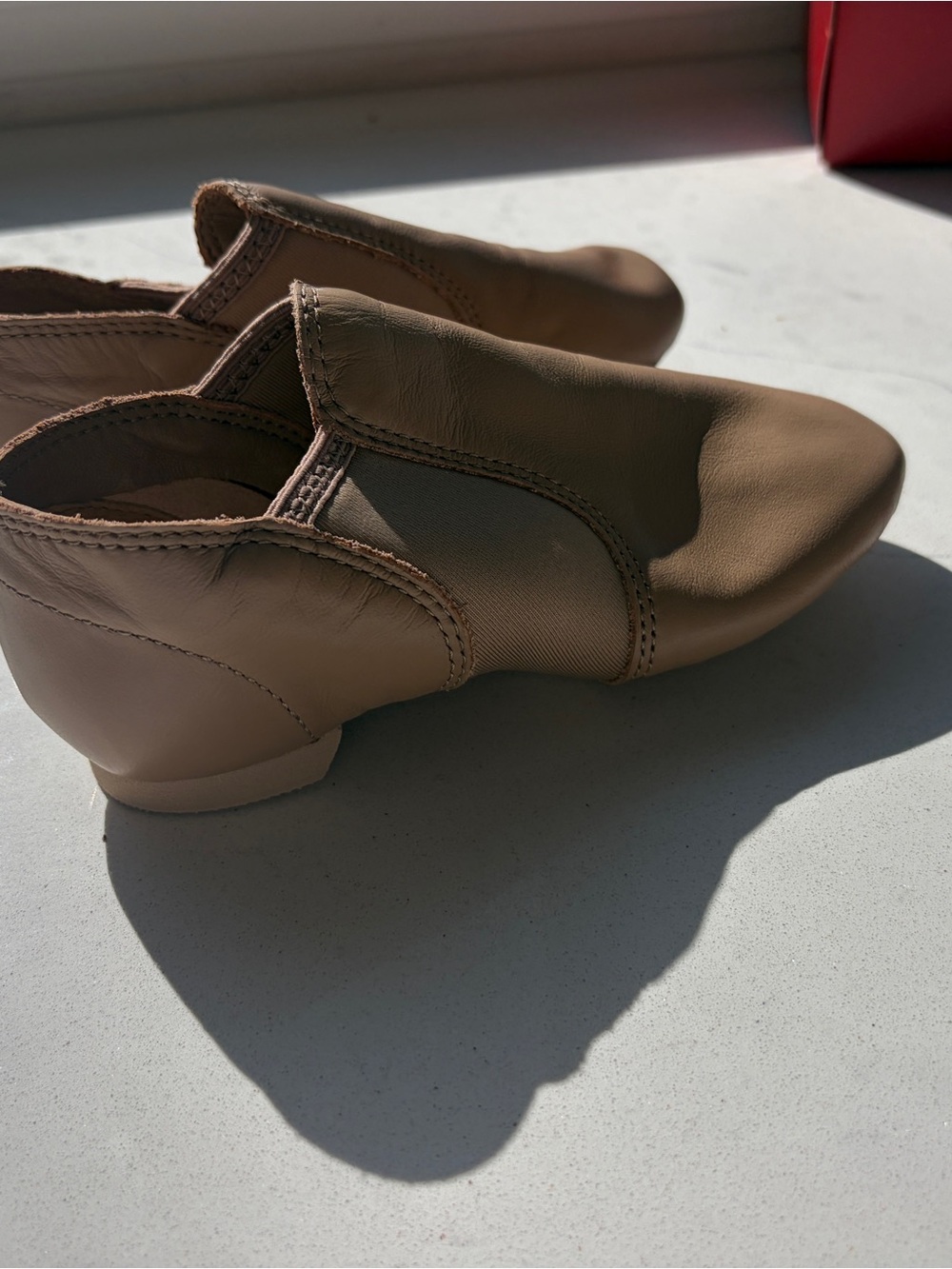 CAPEZIO E-SERIES JAZZ SLIP ON